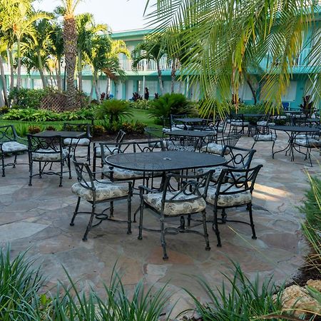 Thunderbird Beach Resort Treasure Island Luaran gambar