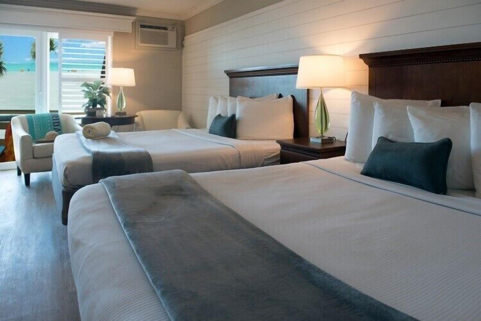 Thunderbird Beach Resort Treasure Island Luaran gambar