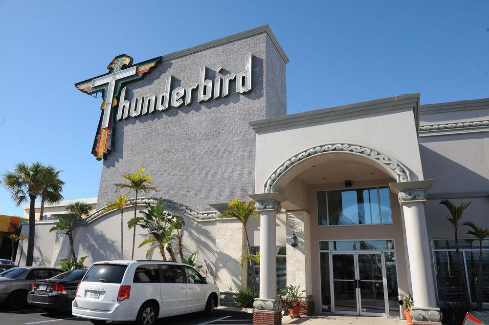 Thunderbird Beach Resort Treasure Island Luaran gambar
