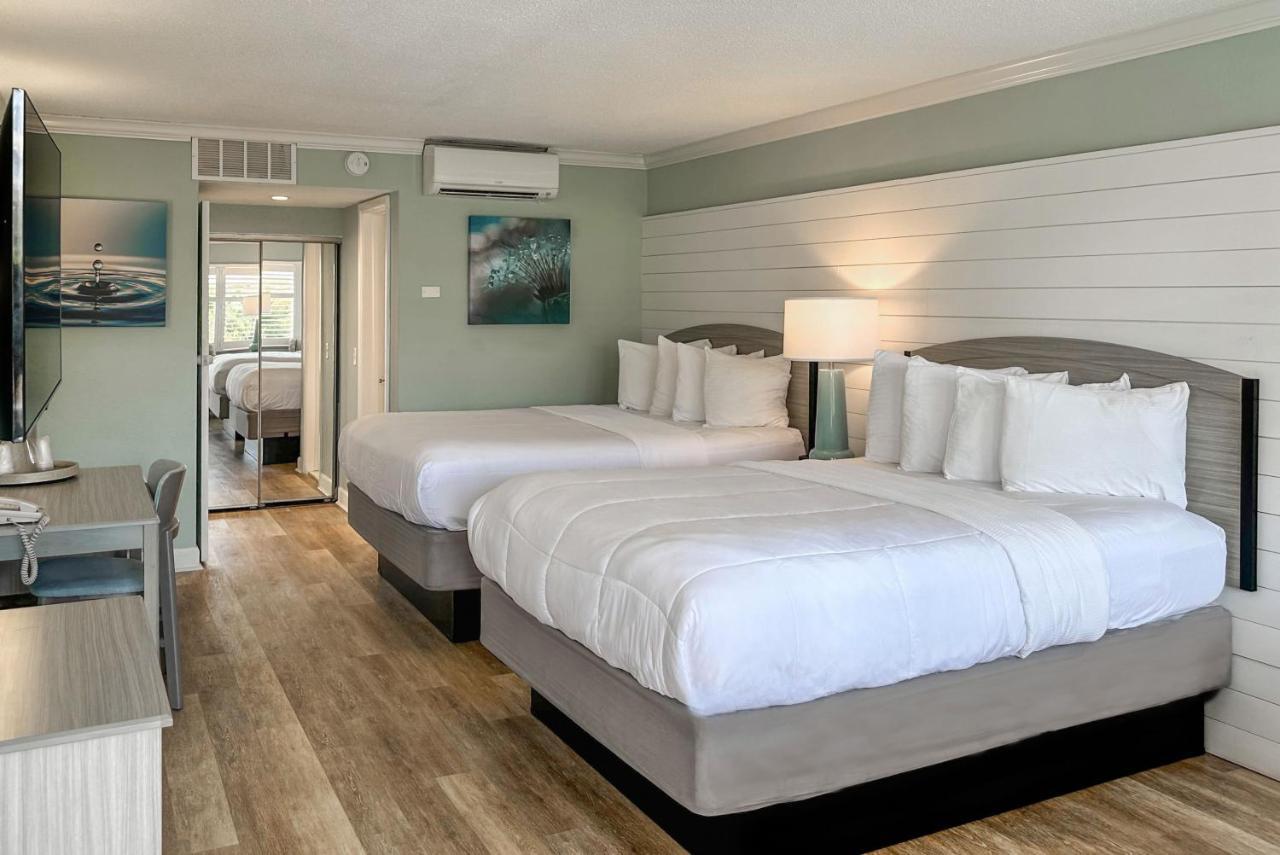 Thunderbird Beach Resort Treasure Island Luaran gambar