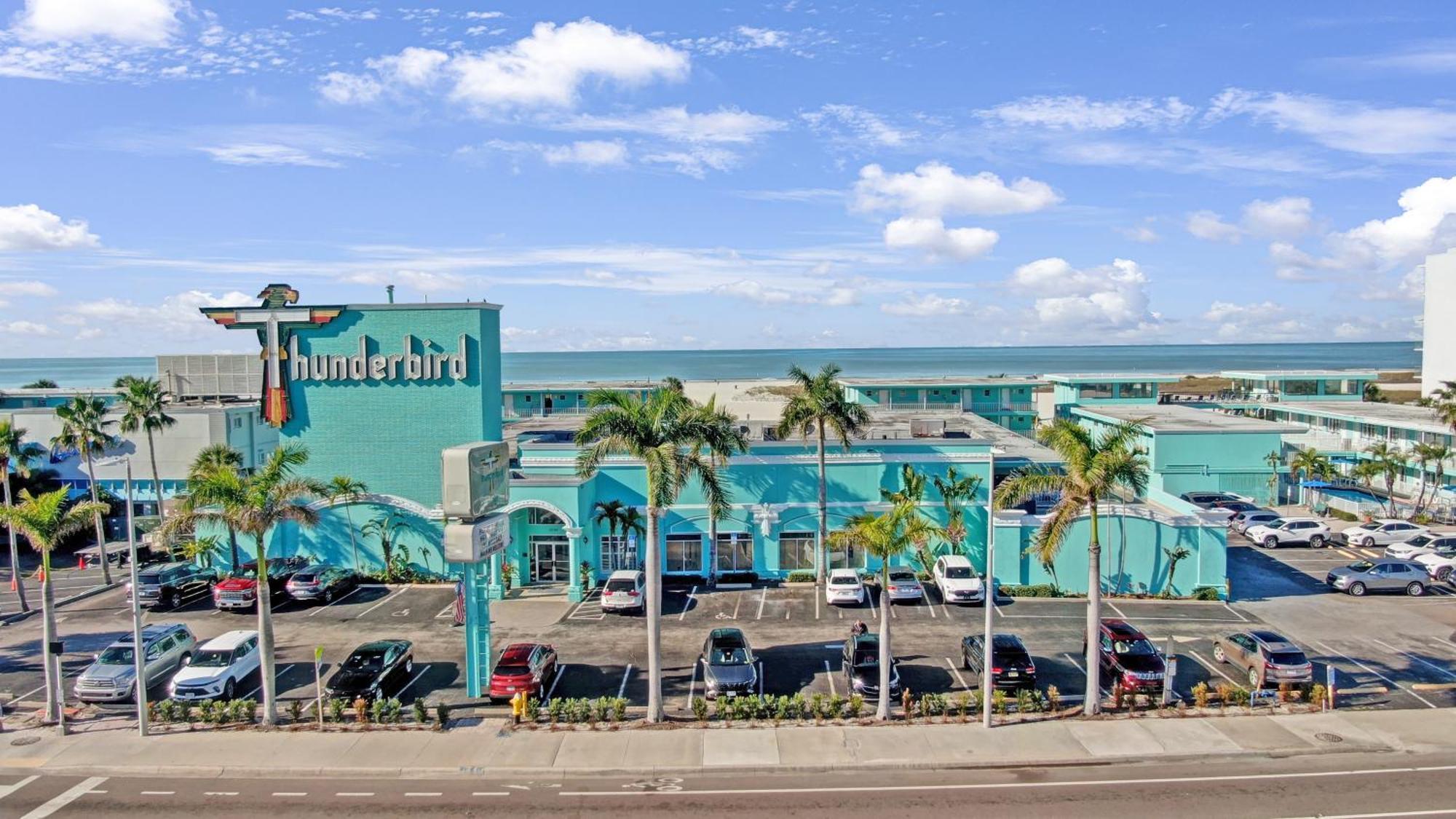Thunderbird Beach Resort Treasure Island Luaran gambar
