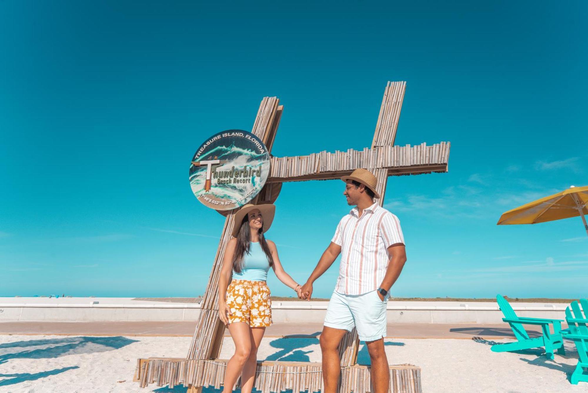 Thunderbird Beach Resort Treasure Island Luaran gambar