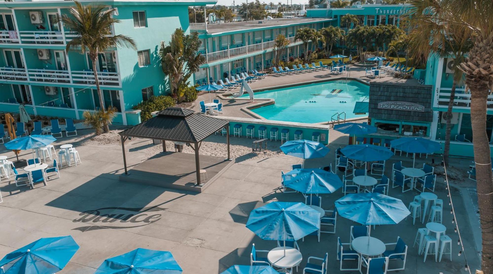 Thunderbird Beach Resort Treasure Island Luaran gambar