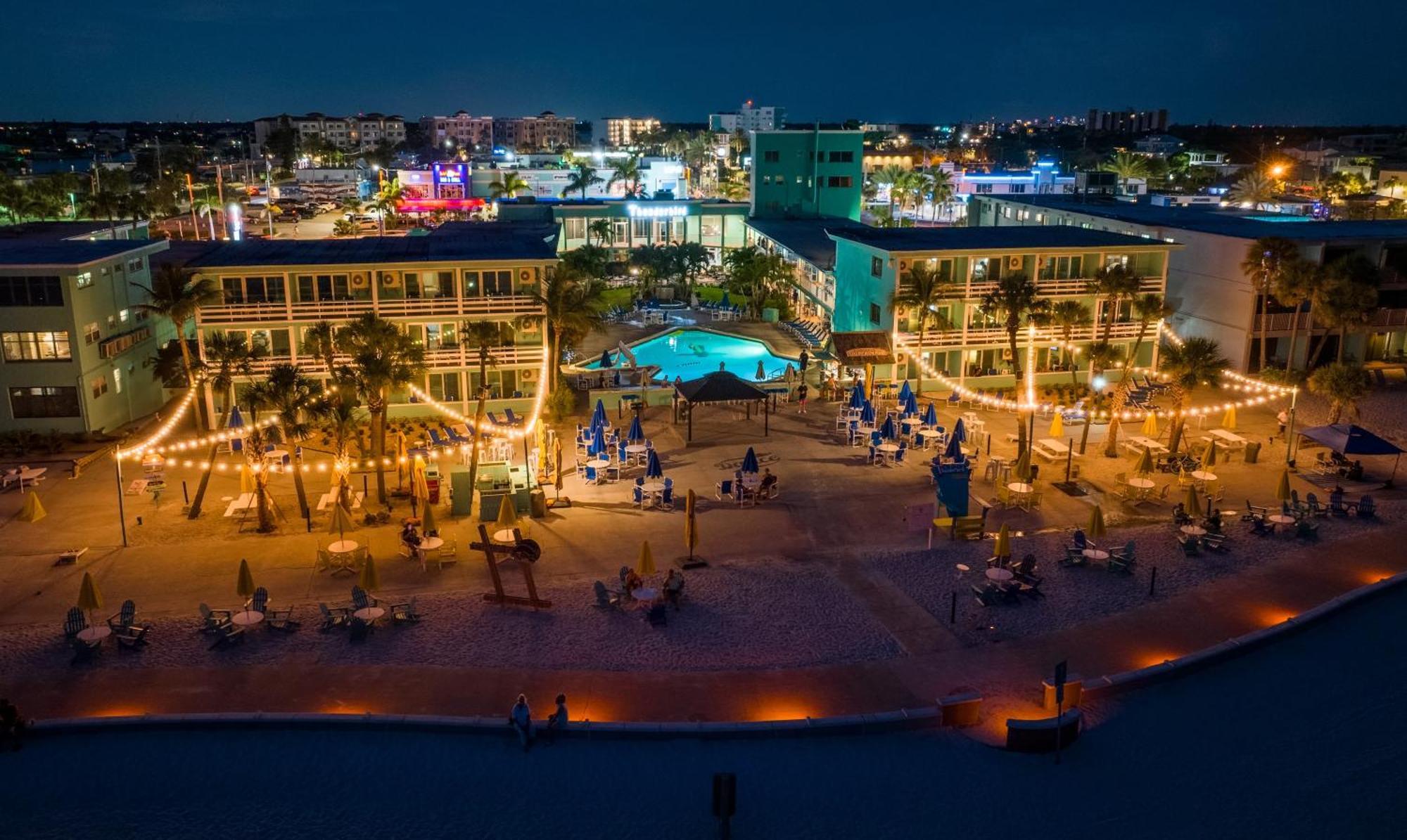 Thunderbird Beach Resort Treasure Island Luaran gambar