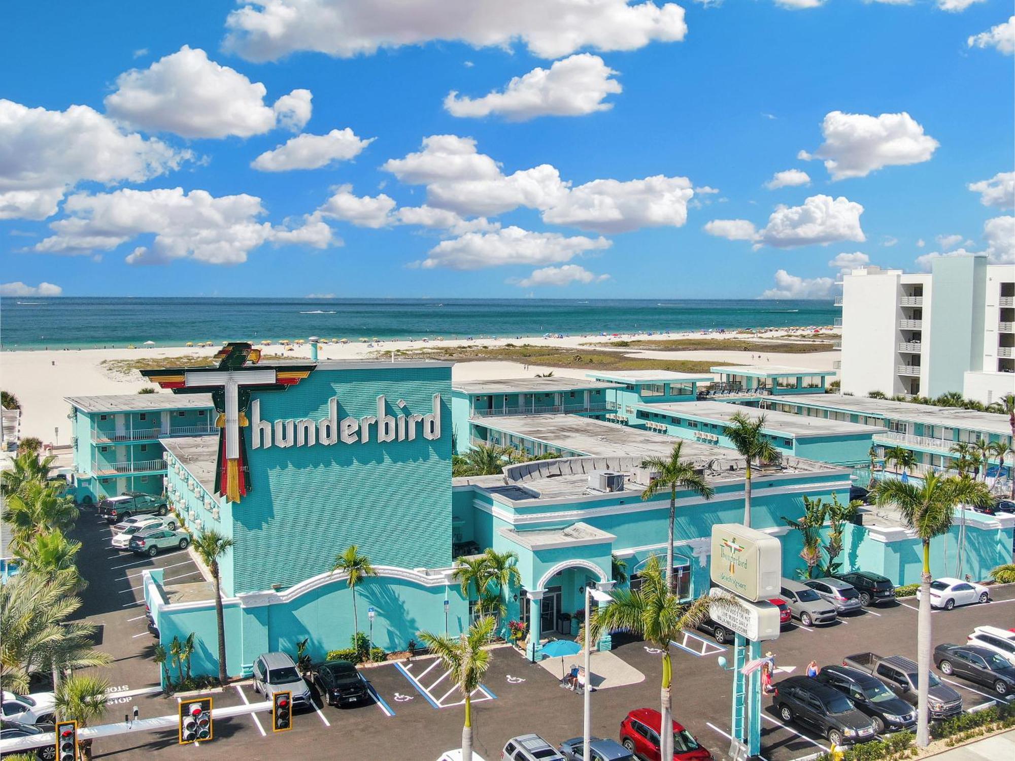 Thunderbird Beach Resort Treasure Island Luaran gambar